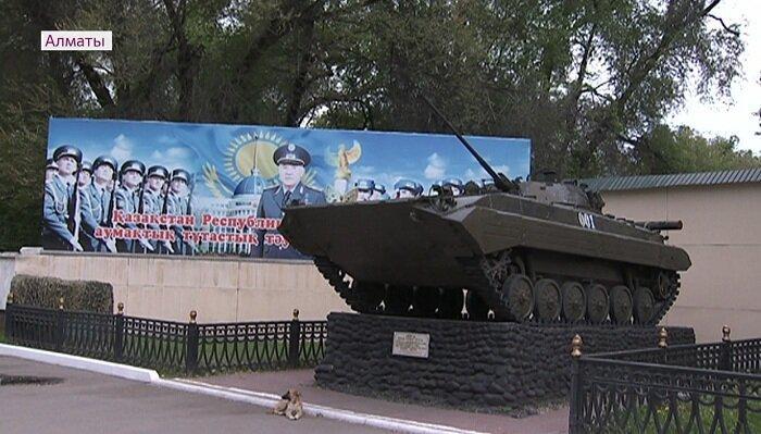 Құрлық әскерлері Әскери институтының үгіт-насихат жұмыстары-Агитационная работа военного института сухопутных войск
